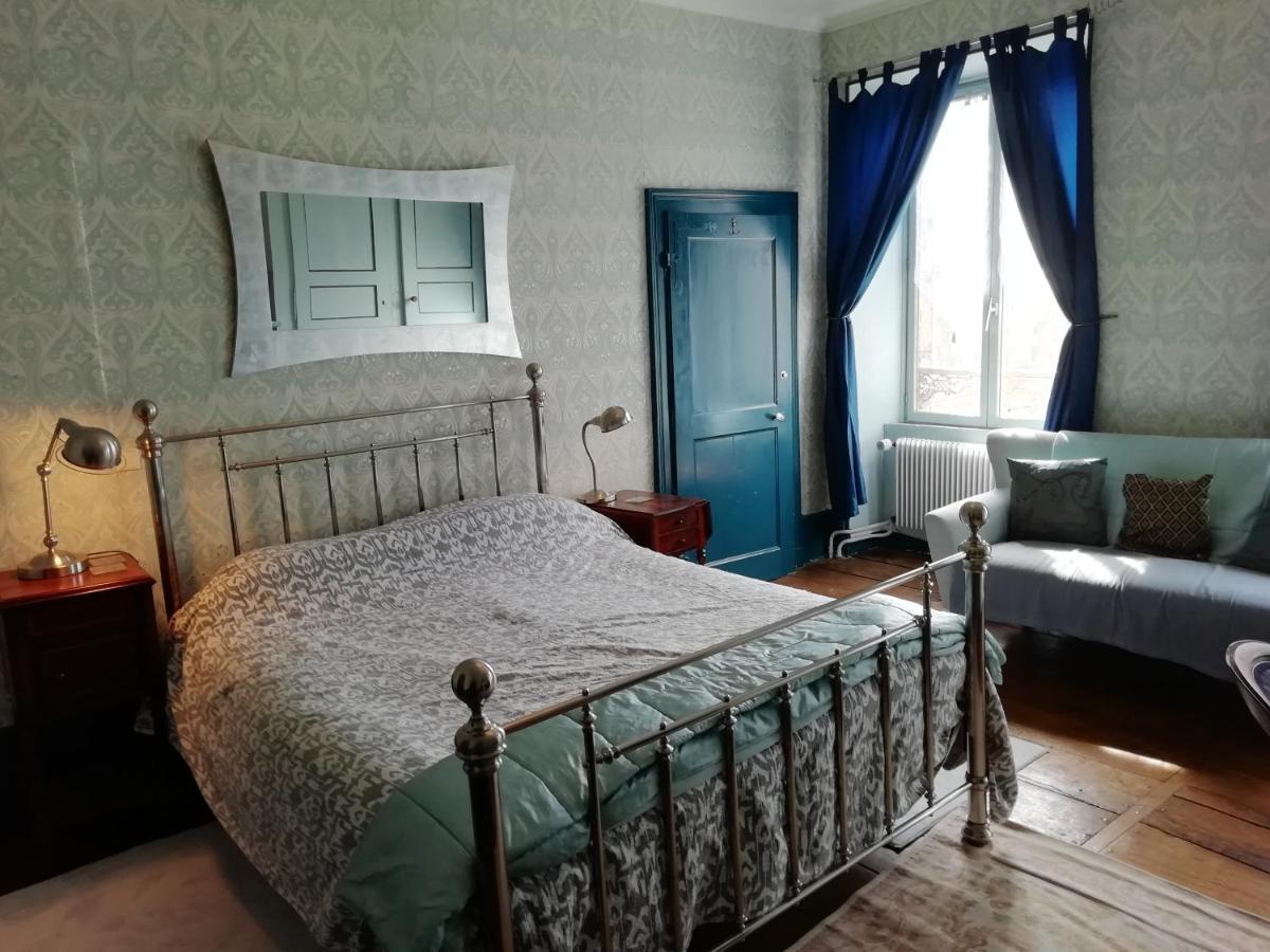 3 Place Des Arbres, Chambres D'Hotes, Felletin Екстериор снимка